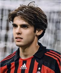 TA：巴萨出售内马尔所挣的钱本可用来改善财务，却被挥霍一空